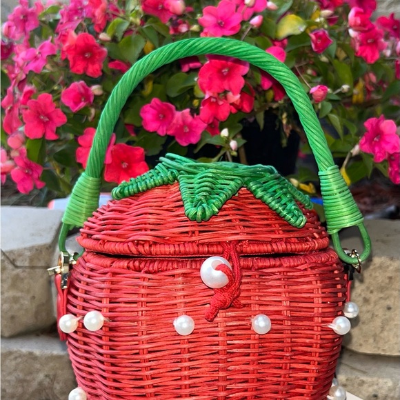 Kate Spade Strawberry Bag - Picture 11 of 12